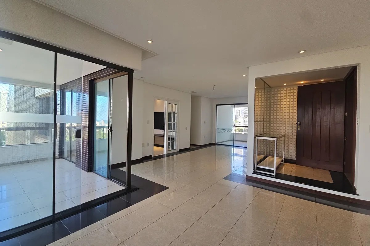 Apartamento, 3 quartos, 188 m² - Foto 2